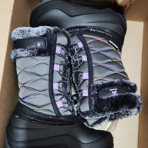 Kamik Girl's Waterproof Winter Boot Size 11 NEW